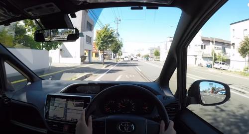 TOYOTA VOXY 2017, 4WD. Тест-драйв по городу.