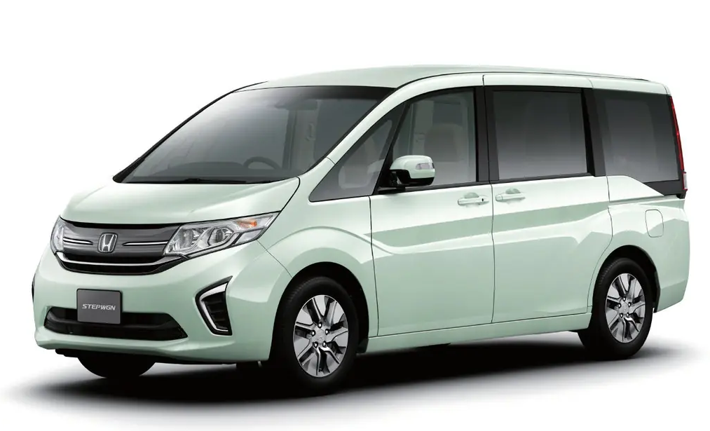 Honda step wagon - минивэн из Японии вне санкций